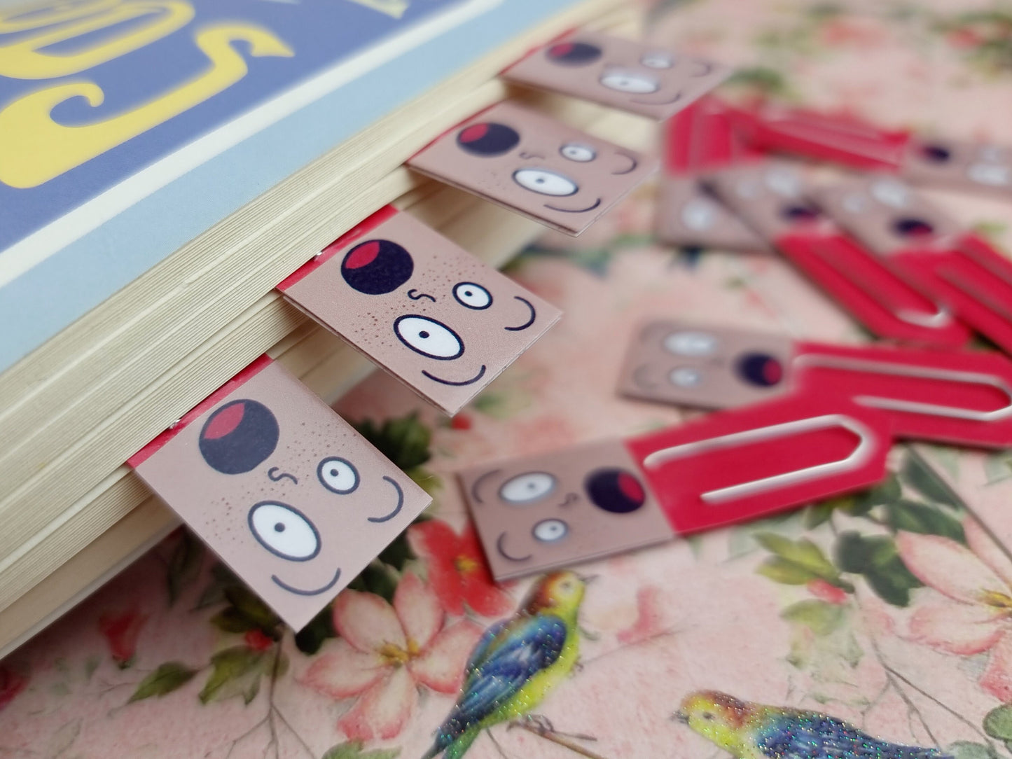 Shocked Expression Paperclip Page Markers | Reading Accessory