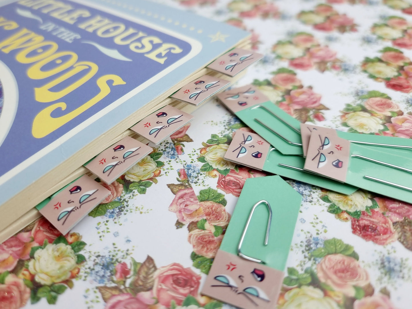 Irritated Chibi Expression Paperclip Page Flag Stationery Set