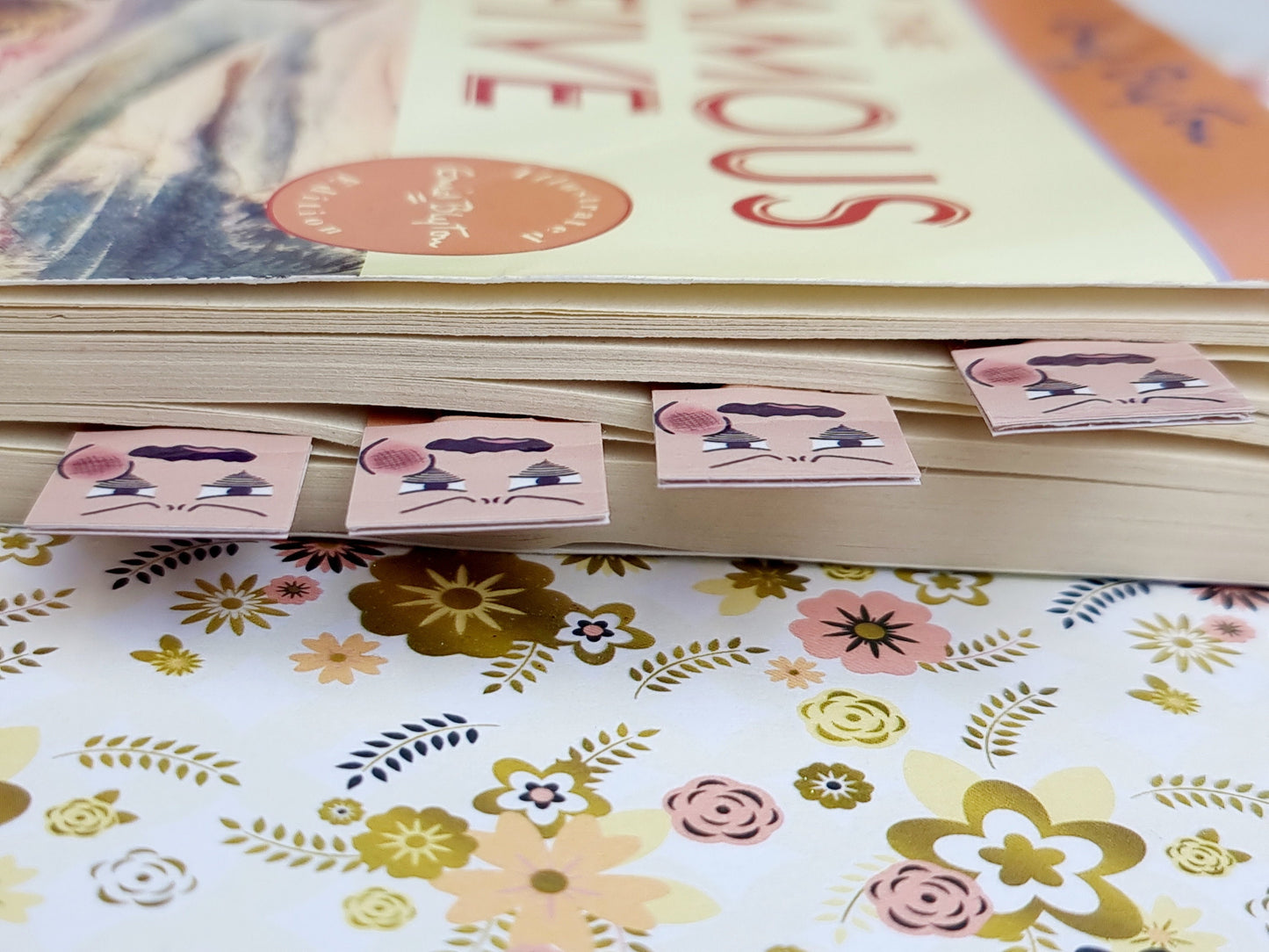 Toothache Chibi Expression Paperclip Page Marker & Bookmarks