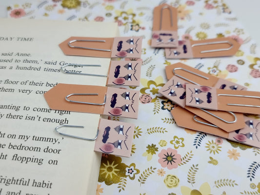 Toothache Chibi Expression Paperclip Page Marker & Bookmarks